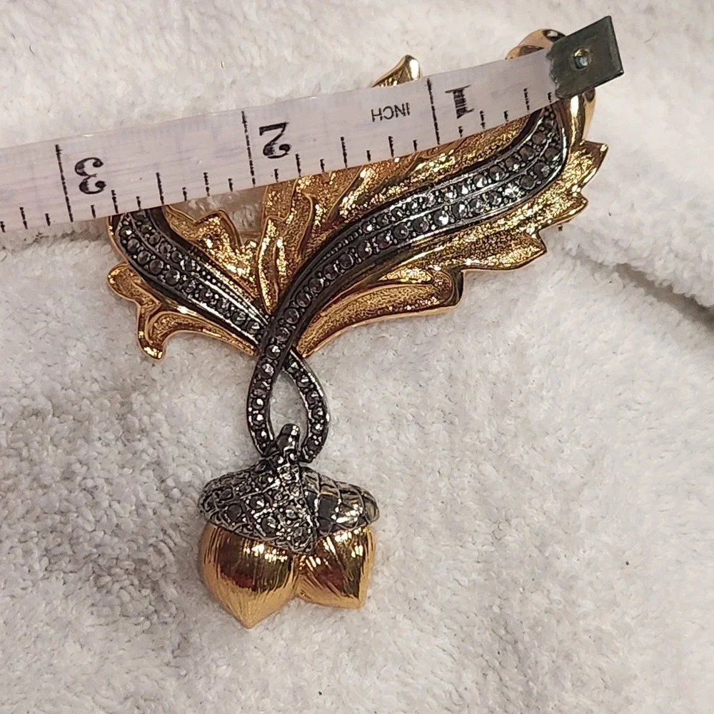 Avon Vintage‎ Acorn Leaf Brooch Gold Silver Tone Rhinestone Fall Autumn Jewelry
